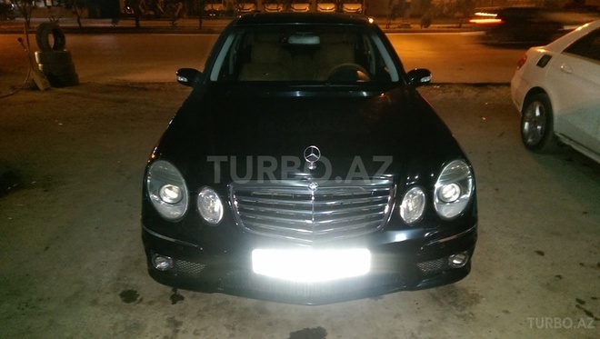 Mercedes E 500 2003, 262,000 km - 3.6 l - Bakı