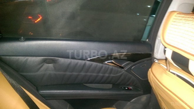Mercedes E 500 2003, 262,000 km - 3.6 l - Bakı