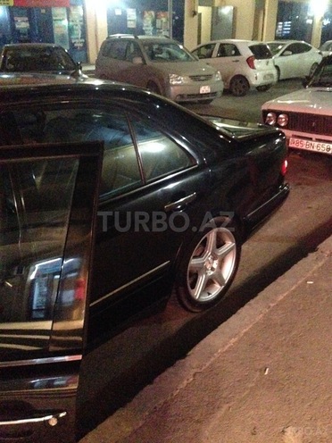 Mercedes E 240 1998, 290,000 km - 2.4 л - Bakı