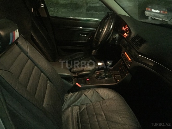 BMW 523 1997, 300,000 km - 2.5 l - Bakı