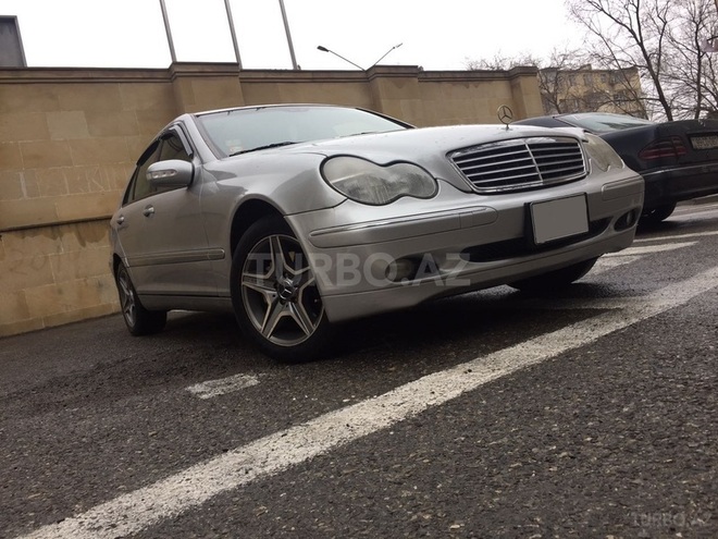 Mercedes C 240 2000, 216,000 km - 2.6 l - Bakı