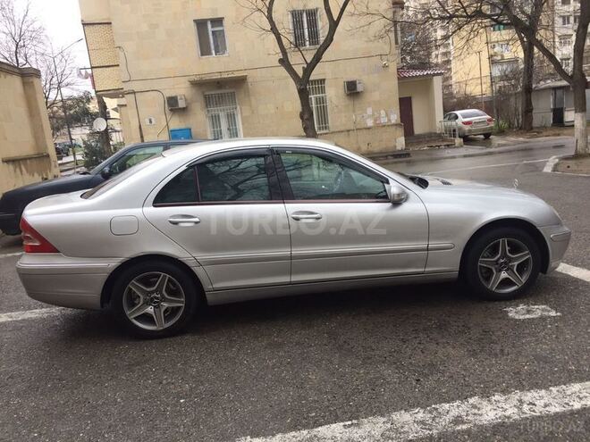 Mercedes C 240 2000, 216,000 km - 2.6 l - Bakı