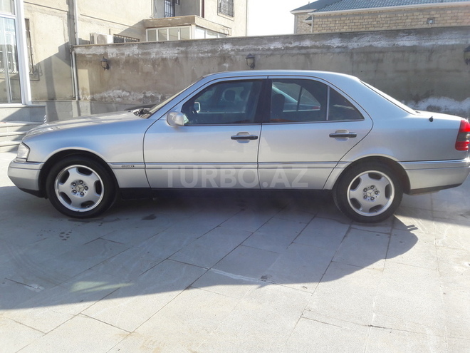 Mercedes C 220 1995, 246,500 km - 2.2 l - Sumqayıt