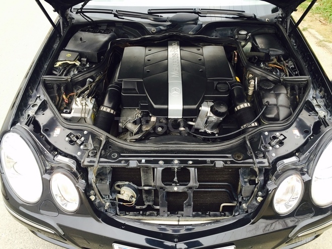 Mercedes E 240 2002, 278,000 km - 2.4 l - Bakı