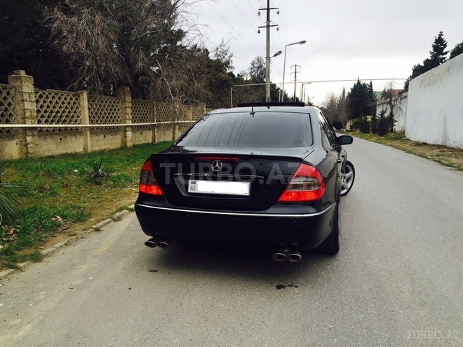 Mercedes E 240 2002, 278,000 km - 2.4 l - Bakı