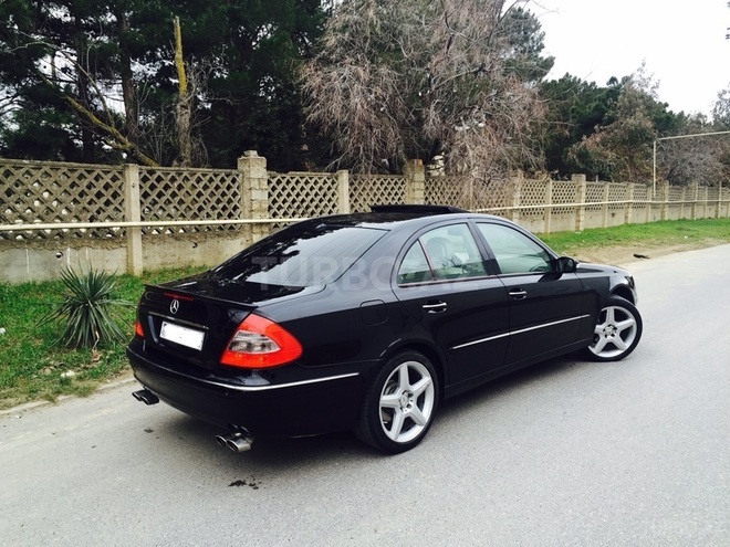 Mercedes E 240 2002, 278,000 km - 2.4 l - Bakı