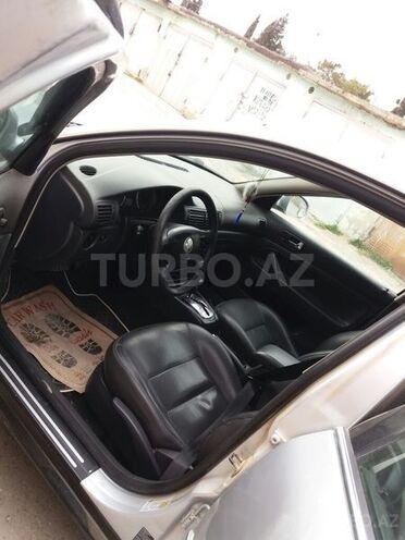 Volkswagen Passat 2004, 195,450 km - 1.8 l - Sumqayıt