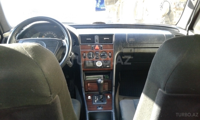 Mercedes C 180 1997, 295,000 km - 0.2 l - Bakı