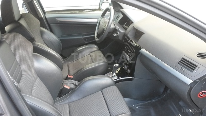 Opel Astra 2009, 88,000 km - 1.9 l - Bakı