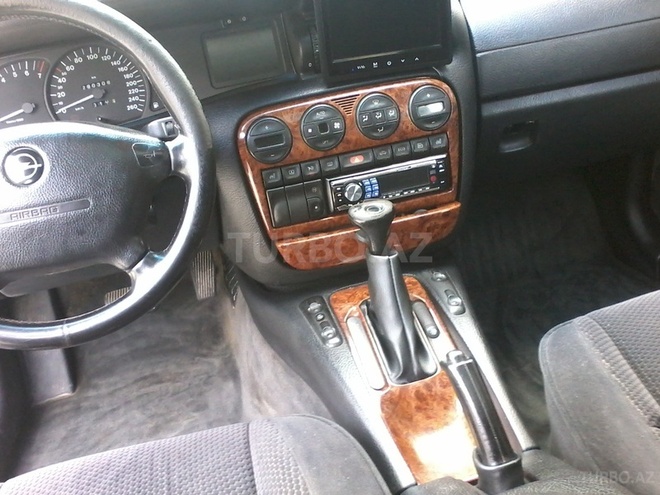 Opel Omega 1996, 230,000 km - 3.0 l - Bakı