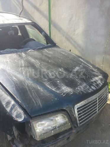 Mercedes C 180 1998, 260,000 km - 1.8 l - Bakı