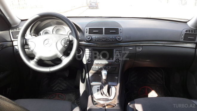 Mercedes E 240 2005, 224,000 km - 2.4 l - Bakı
