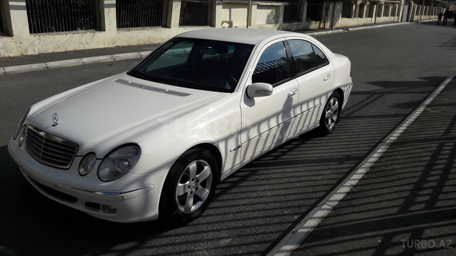 Mercedes E 240 2005, 224,000 km - 2.4 l - Bakı