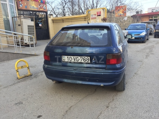 Opel Astra 1996, 320,000 km - 1.6 l - Bakı