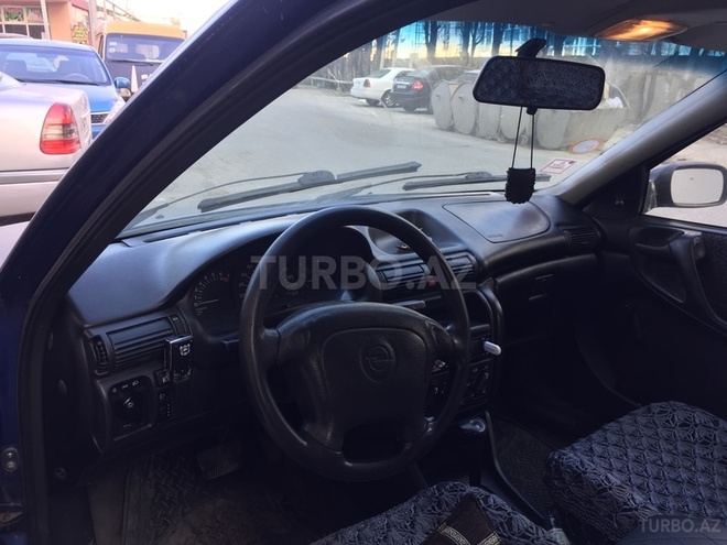 Opel Astra 1996, 320,000 km - 1.6 l - Bakı