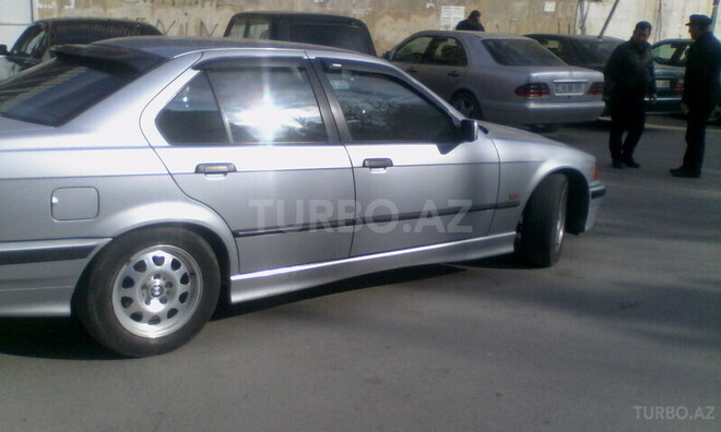 BMW 325 1996, 220,000 km - 2.5 l - Bakı