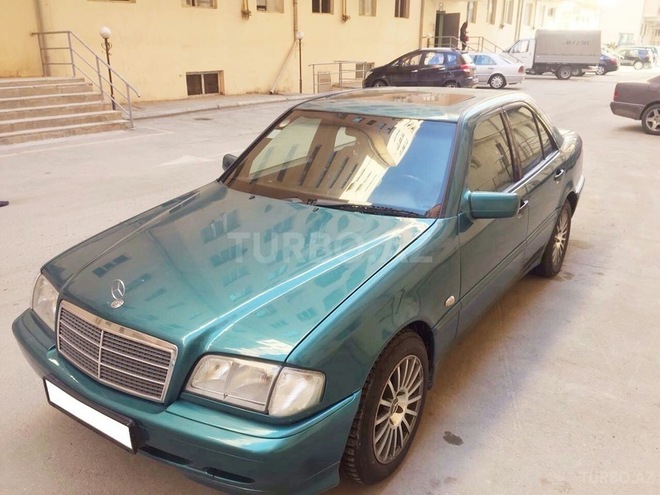 Mercedes C 220 1998, 301,000 km - 2.2 l - Xırdalan