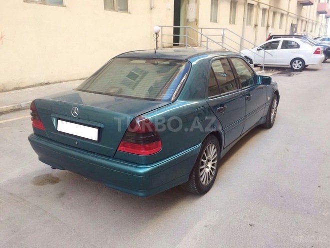 Mercedes C 220 1998, 301,000 km - 2.2 l - Xırdalan