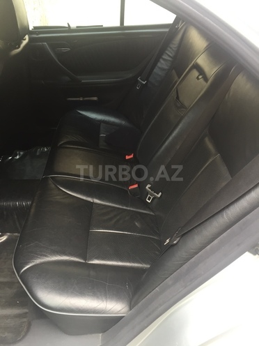 Mercedes E 220 1999, 305,000 km - 2.2 l - Bakı