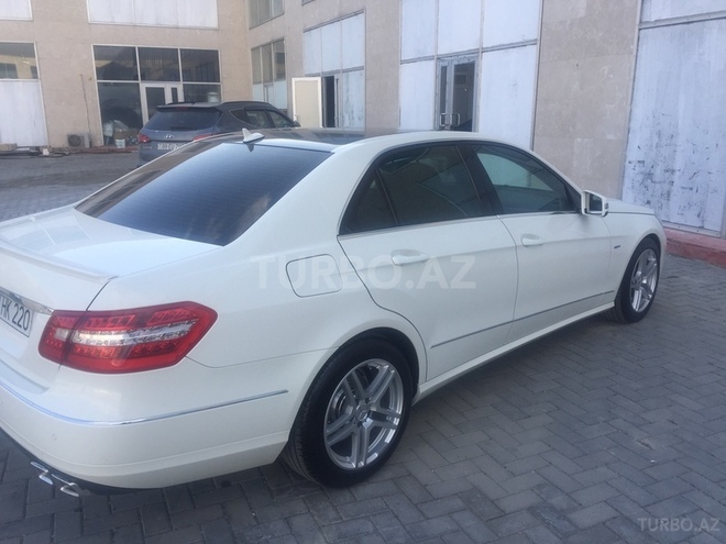 Mercedes E 220 2010, 217,000 km - 2.2 л - Bakı