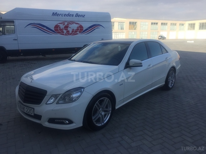 Mercedes E 220 2010, 217,000 km - 2.2 л - Bakı