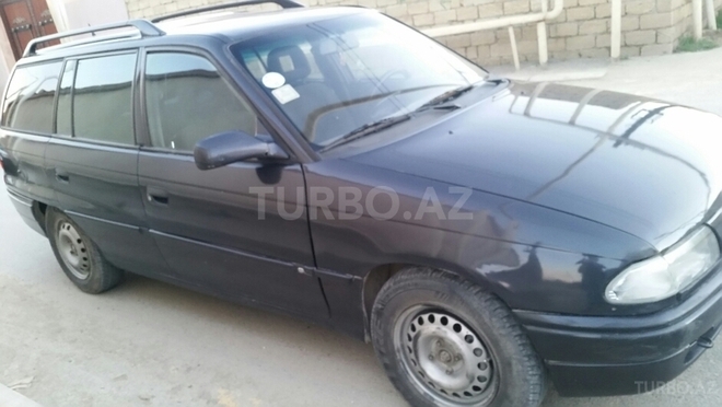 Opel Astra 1996, 380,000 km - 1.6 l - Bakı