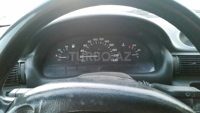 Opel Astra 1996, 380,000 km - 1.6 l - Bakı