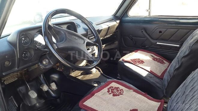 LADA (VAZ) Niva 1992, 374,000 km - 1.6 l - Quba
