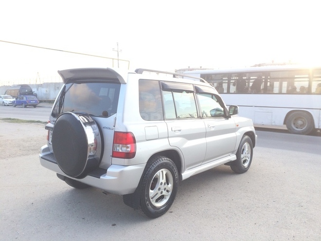 Mitsubishi Pajero io 2000, 194,565 km - 1.8 l - Bakı