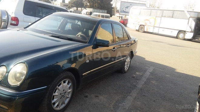 Mercedes E 240 1998, 270,562 km - 0.2 л - Gəncə