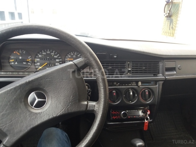 Mercedes 190 1992, 253,887 km - 2.0 л - Bakı