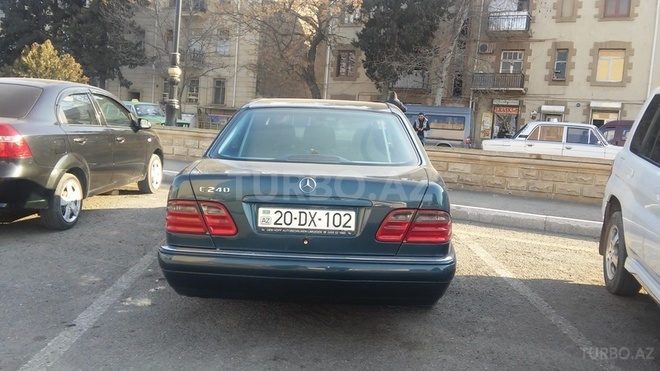 Mercedes E 240 1998, 270,562 km - 0.2 л - Gəncə