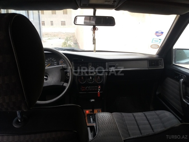 Mercedes 190 1992, 253,887 km - 2.0 л - Bakı