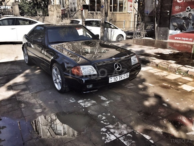 Mercedes  1991, 131,500 km - 3.2 l - Bakı