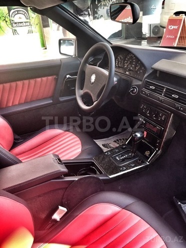 Mercedes  1991, 131,500 km - 3.2 l - Bakı