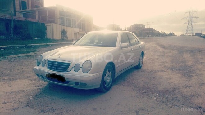 Mercedes E 220 1999, 200,000 km - 2.2 л - Bakı
