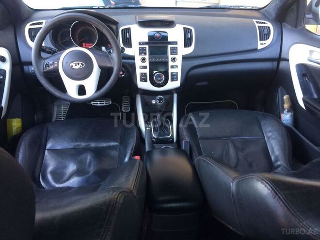 Kia Cerato 2010, 145,800 km - 1.6 л - Gəncə