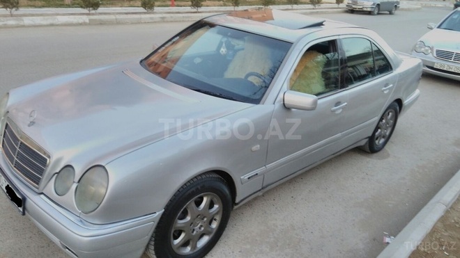 Mercedes E 200 1996, 237,315 km - 2.0 l - Bakı