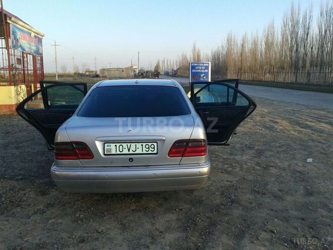 Mercedes E 280 1998, 211,000 km - 2.8 l - Bakı