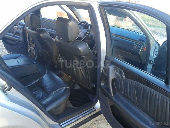 Mercedes E 280 1998, 211,000 km - 2.8 l - Bakı