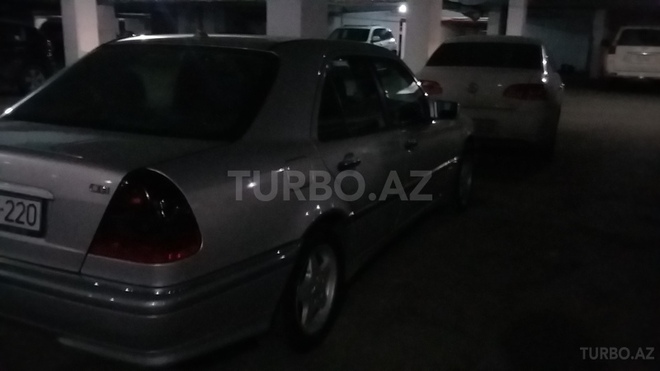 Mercedes C 220 1998, 256,600 km - 2.2 l - Bakı