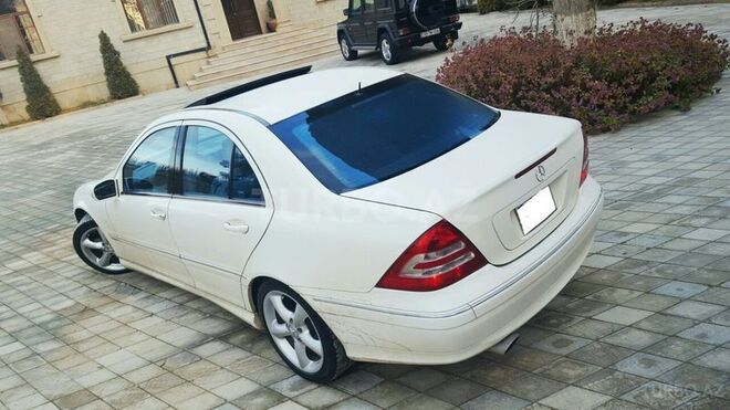 Mercedes C 230 2005, 178,000 km - 2.5 л - Bakı