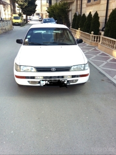 Toyota Corolla 1996, 165,500 km - 1.4 l - Bakı