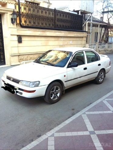 Toyota Corolla 1996, 165,500 km - 1.4 l - Bakı