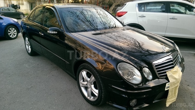 Mercedes E 500 2003, 261,000 km - 5.0 l - Bakı