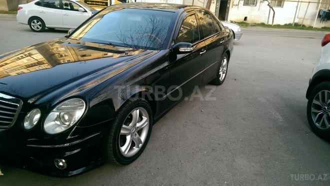 Mercedes E 500 2003, 261,000 km - 5.0 l - Bakı