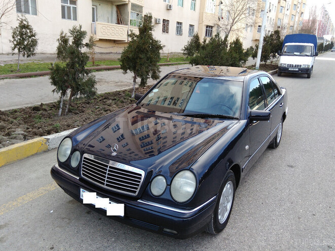 Mercedes E 230 1997, 220,000 km - 2.3 l - Sumqayıt