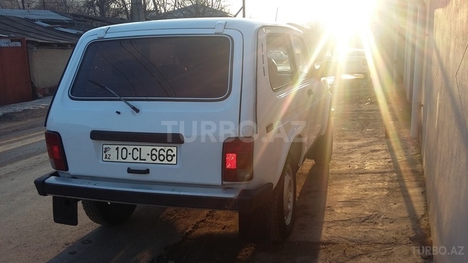 LADA (VAZ) Niva 1995, 149,000 km - 1.7 л - Quba