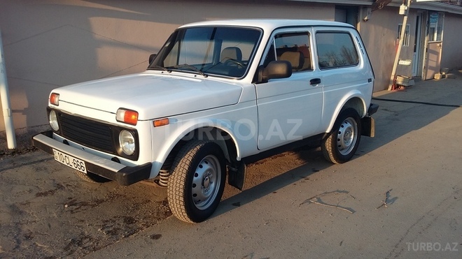 LADA (VAZ) Niva 1995, 149,000 km - 1.7 л - Quba