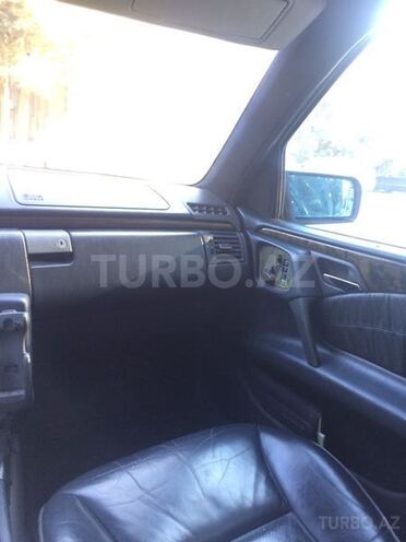 Mercedes E 230 1995, 220,000 km - 2.3 l - Şirvan